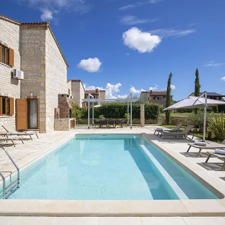 Dom wakacyjny Paradis 13 By Interhome *
